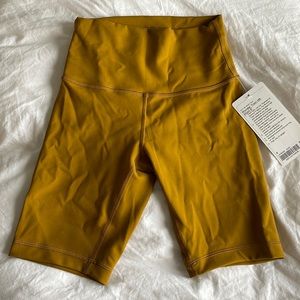 Lululemon 8” Wunder Under Train Biker Shorts, auric gold, NWT